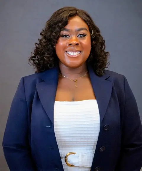 Chelsea Akyeampong Headshot
